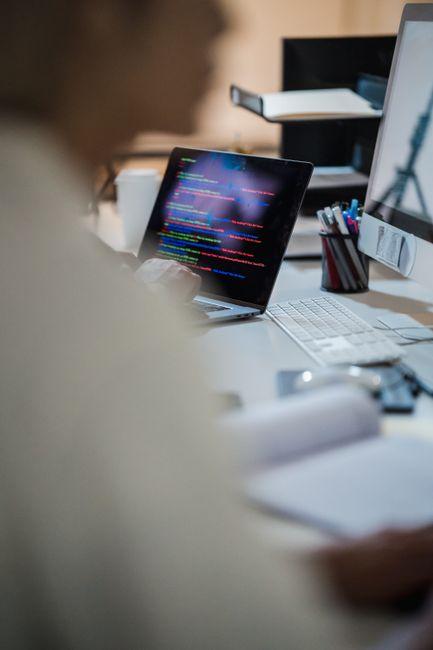 Transformative Benefits of Partnering with a Software Development Company Kolkata for Growing Businesses