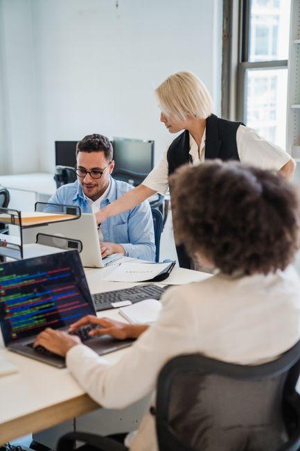 Optimizing Business Efficiency with Custom Software Development Australia